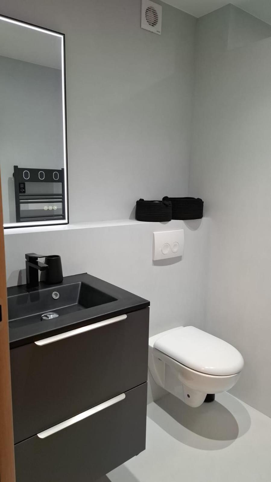 Apartment Historic Bright And Beautiful In Old With Castle Hill View