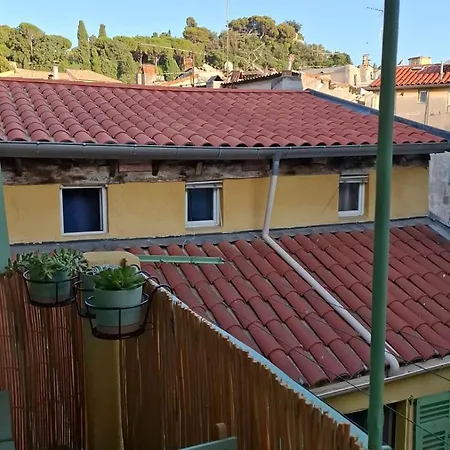 Historic Bright And Beautiful Apartment In Old Nice With Castle Hill View Exterior photo